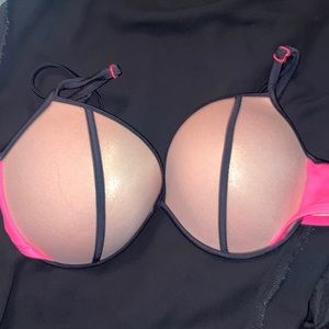 Victoria’s Secret bikini top and bottoms